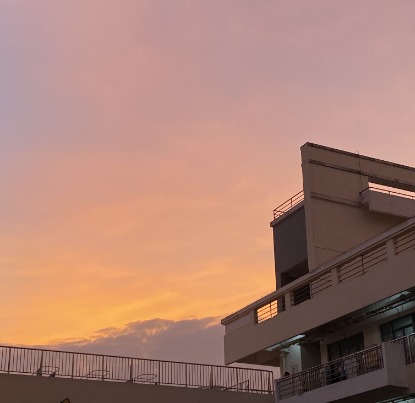 The evening sky of Xiamen when the typhoon approaches